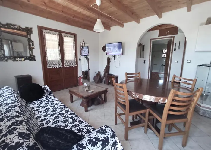 Marina House Next To Halikounas