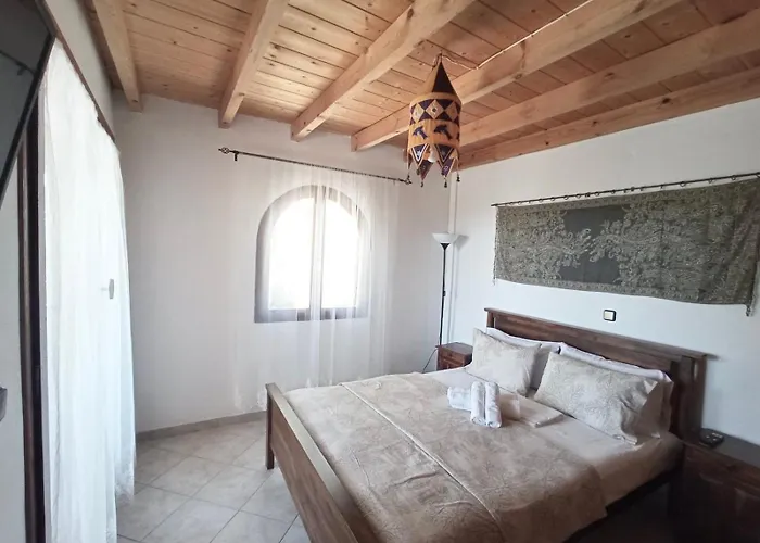 Marina House Next To Casa vacanze Halikounas