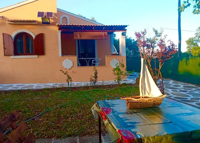 Marina House Next To Halikounas