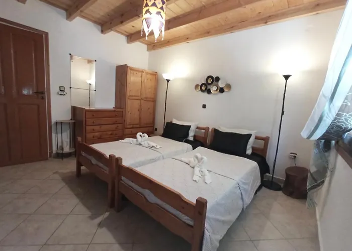 Marina House Next To Casa vacanze Halikounas