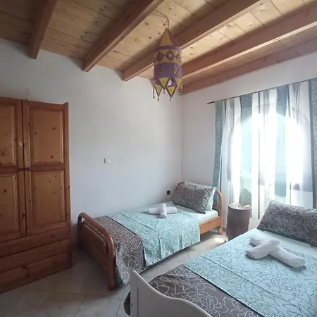 Marina House Next To * Halikounas