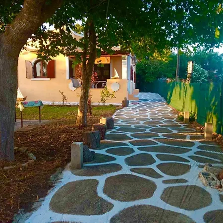 Marina House Next To Halikounas